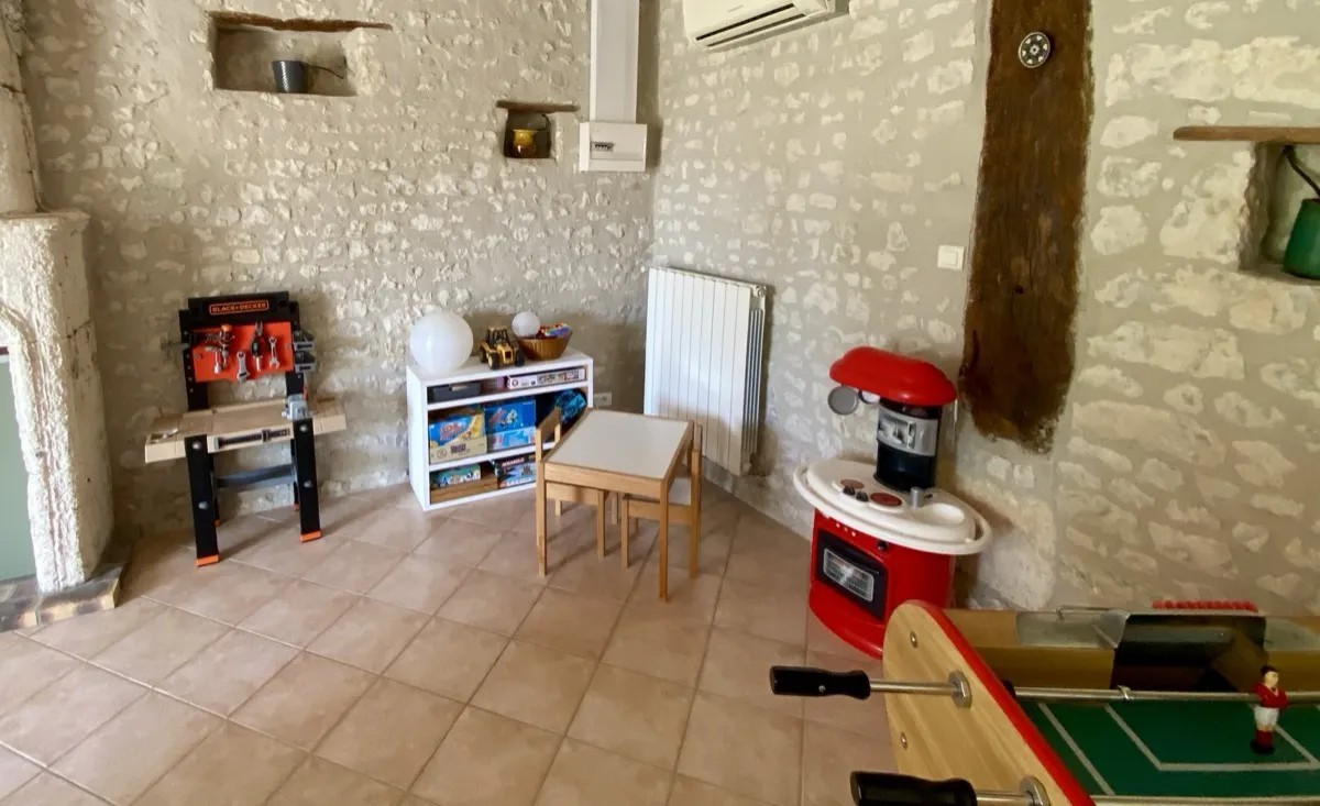 Salon / Salle de jeux