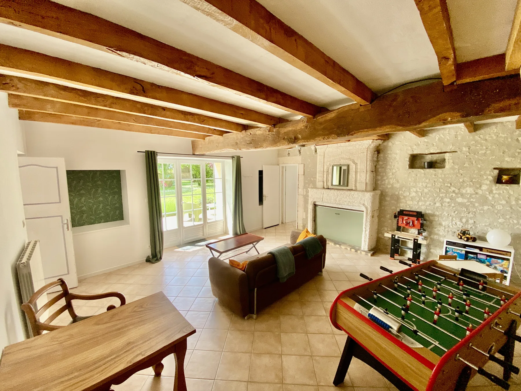 Salon / Salle de jeux